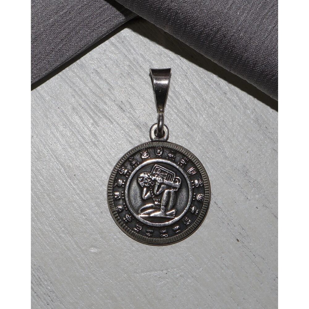 Vintage Mexico Sterling Silver Mayan Calendar Pendant 4.6G / 1.3in